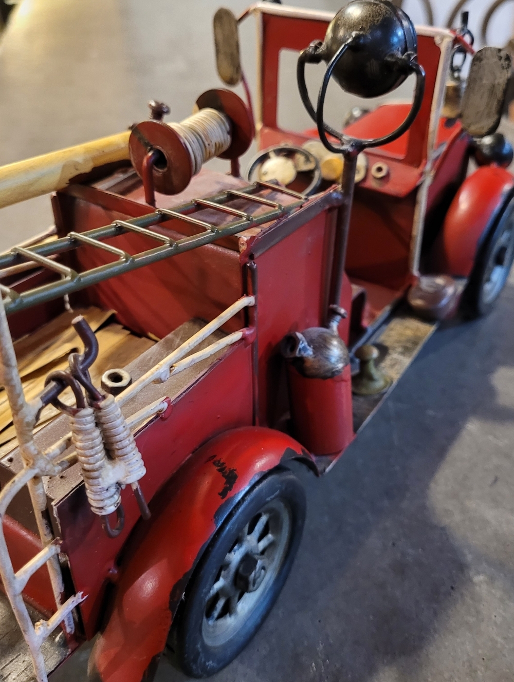 Red Fire Truck Retro Style Metal Handcrafted - Picture 6 of 13